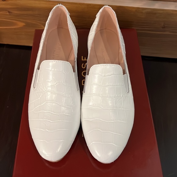 Taryn Rose white shoes - Picture 2 of 7